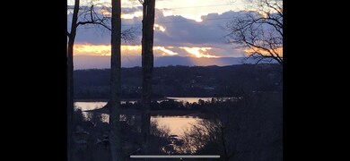 EEA71CAC-A27C-42A9-9B6F-CC3495715186