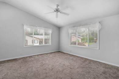 158 NW Wrightwood Cir, Grants Pass, OR 97526 - photo 6