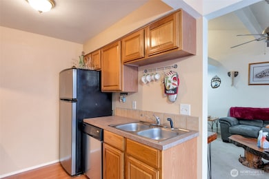 4818 S 187th Place unit C205, Seatac, WA 98188 - photo 7