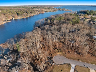 908 Bridgewater Dr, Florence, AL 35634 - photo 4