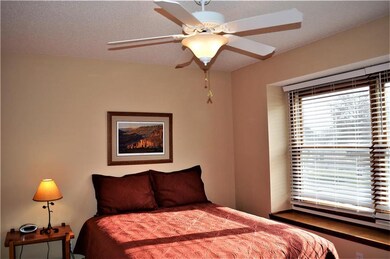 1702 Overbrook Ln, Raymore, MO 64083 - photo 2