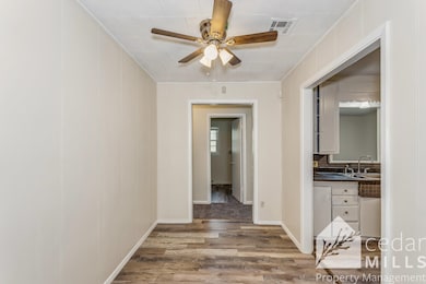 615 N Pinecrest St, Wichita, KS 67208 - photo 4