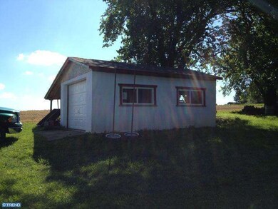 523 Stouchsburg Rd, Myerstown, PA 17067 - photo 4