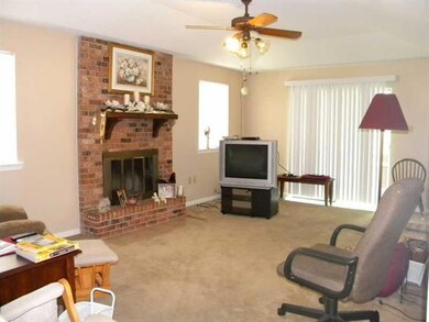 2319 Oriole St, Slidell, LA 70460 - photo 2