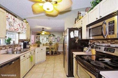02_6095AdinaRoad_5_Kitchen_FlexMLS800x60