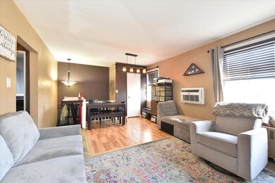 251-5 71st Rd unit 5, Bellerose, NY 11426 - photo 4