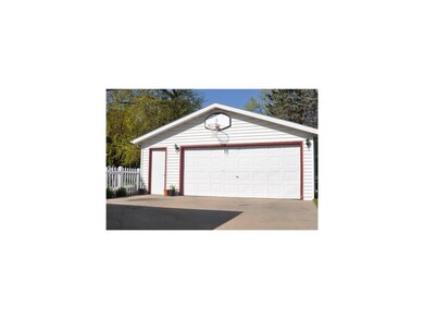 Garage.