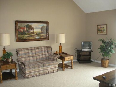 260 Park Ridge Dr, Easton, PA 18040 - photo 3