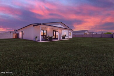 1/4 Acre for Kids & Pets!