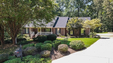 2915 Kensington St unit 2915, Athens, TN 37303 - photo 2