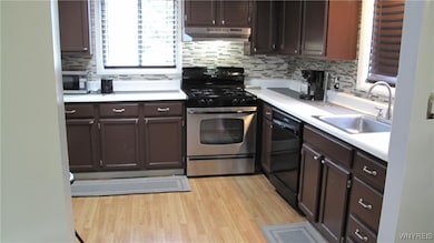 4723 Tuscarora Rd, Niagara Falls, NY 14304 - photo 3