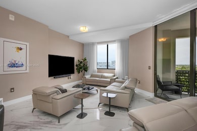 Merrick Manor unit 914, Coral Gables, FL 33146 - photo 4