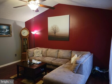 205 Land Or Dr, Ruther Glen, VA 22546 - photo 4