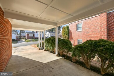 5303 Flanders Ave, Kensington, MD 20895 - photo 3