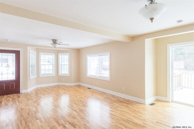 10 Lunis Ave, Rensselaer, NY 12144 - photo 5