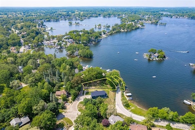 411 Heights Rd, Lake Orion, MI 48362 - photo 7