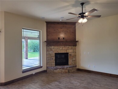 1318 Kimberlin Ln, Tuttle, OK 73089 - photo 5