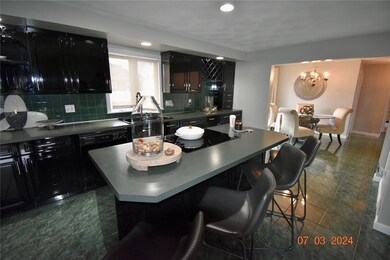 236 Vine St, Pawtucket, RI 02861 - photo 4