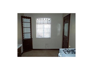 3927 Hamilton Ave, El Paso, TX 79930 - photo 3