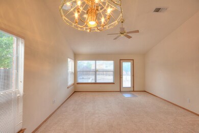 1020 Tessa Living 2