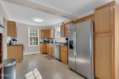 411 W Main Blvd, Church Hill, TN 37642 - photo 7