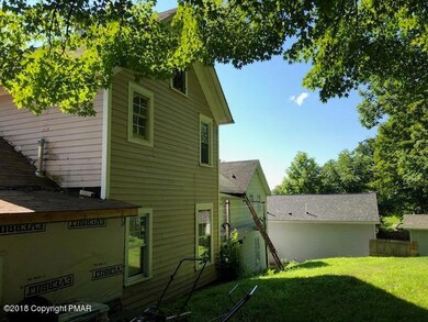 320 Carroll St, Honesdale, PA 18431 - photo 2