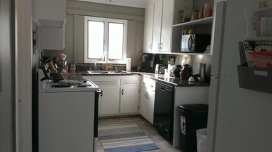 Pretty Kitchen!.jpg