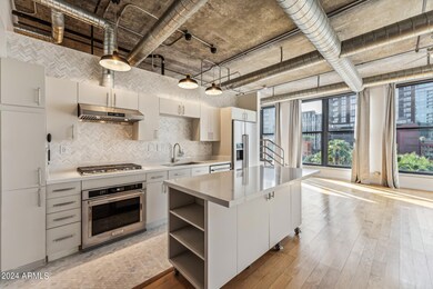 21_E_6th_St_Tempe_AZ_85281_USA-Kitchen-h