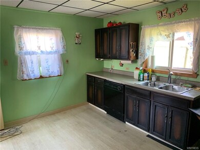 27 Felton St, North Tonawanda, NY 14120 - photo 4