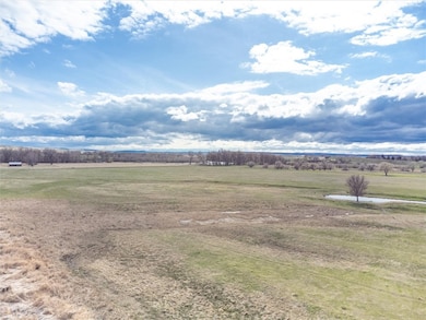 some areas shown in photos not included in the sal