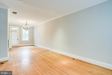 1720 34th St NW, Washington, DC 20007 - photo 3