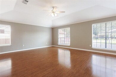 205 Holmes Dr, Slidell, LA 70460 - photo 4