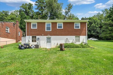 LARGE YARD!