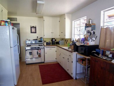 Cheery Kitchen