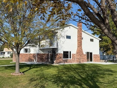 303 Linnell St, Brule, NE 69127 - photo 6