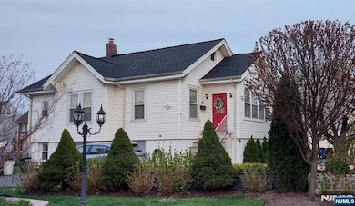 40 Eckel Rd, Little Ferry, NJ 07643 - photo 3