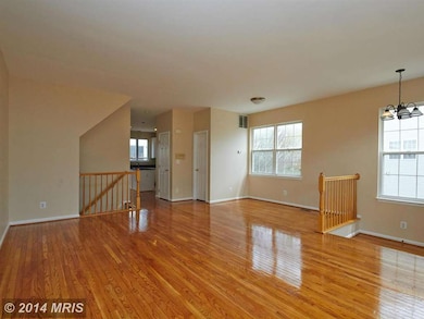 2509 Woodrow Wilson Dr, Herndon, VA 20171 - photo 2