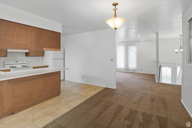 617 E 405 S, Layton, UT 84041 - photo 5