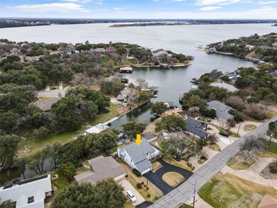 3703 Fairway Dr, Granbury, TX 76049 - photo 2