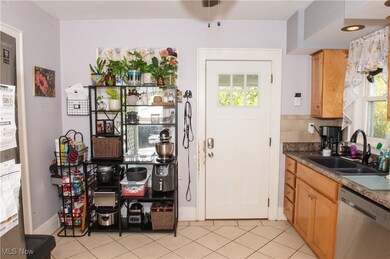 110 School St, Hubbard, OH 44425 - photo 6