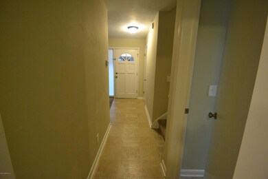 2414 Lofberg Dr, Jacksonville, FL 32216 - photo 7