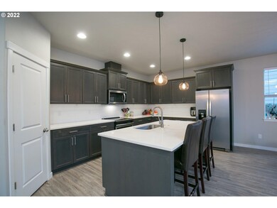 6400 NE 49th Cir, Vancouver, WA 98661 - photo 4