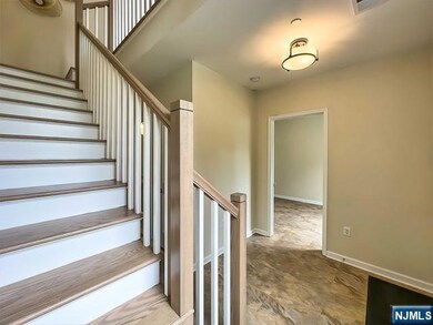 64 Parkside Ln, Teaneck, NJ 07666 - photo 6