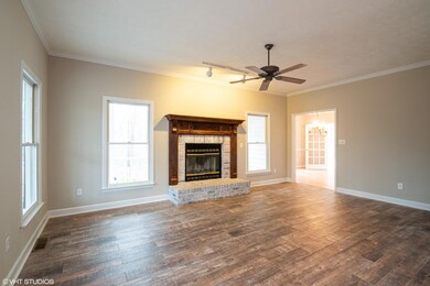 06_175LAKESHOREDR_2006_HiRes