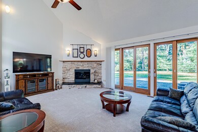 28 Ladwood Dr, Holmdel, NJ 07733 - photo 3