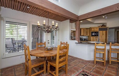 010_Dining Area