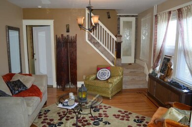 1729 W Greenleaf St, Allentown, PA 18104 - photo 5