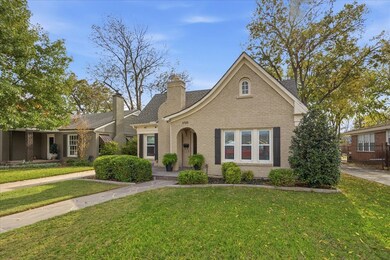 4325 Locke Ave, Fort Worth, TX 76107 - photo 2