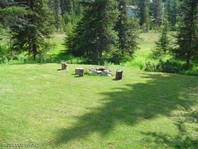 YARD & FIRE PIT