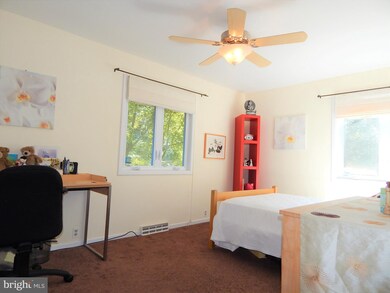 42 Mountainview Rd, Ewing, NJ 08628 - photo 3